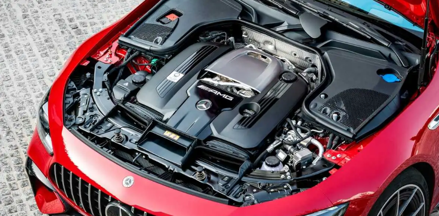 十年内都不会淘汰V8 AMG对大排量性能车的未来表示乐观