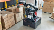卖身现代汽车后,波士顿动力机器人终于走上商用:在仓库担任运货工作